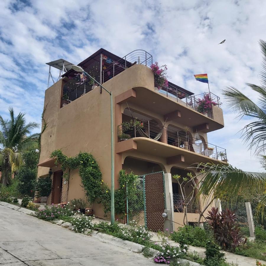 Casa Arcoiris Zihuatanejo B&B Esterno foto