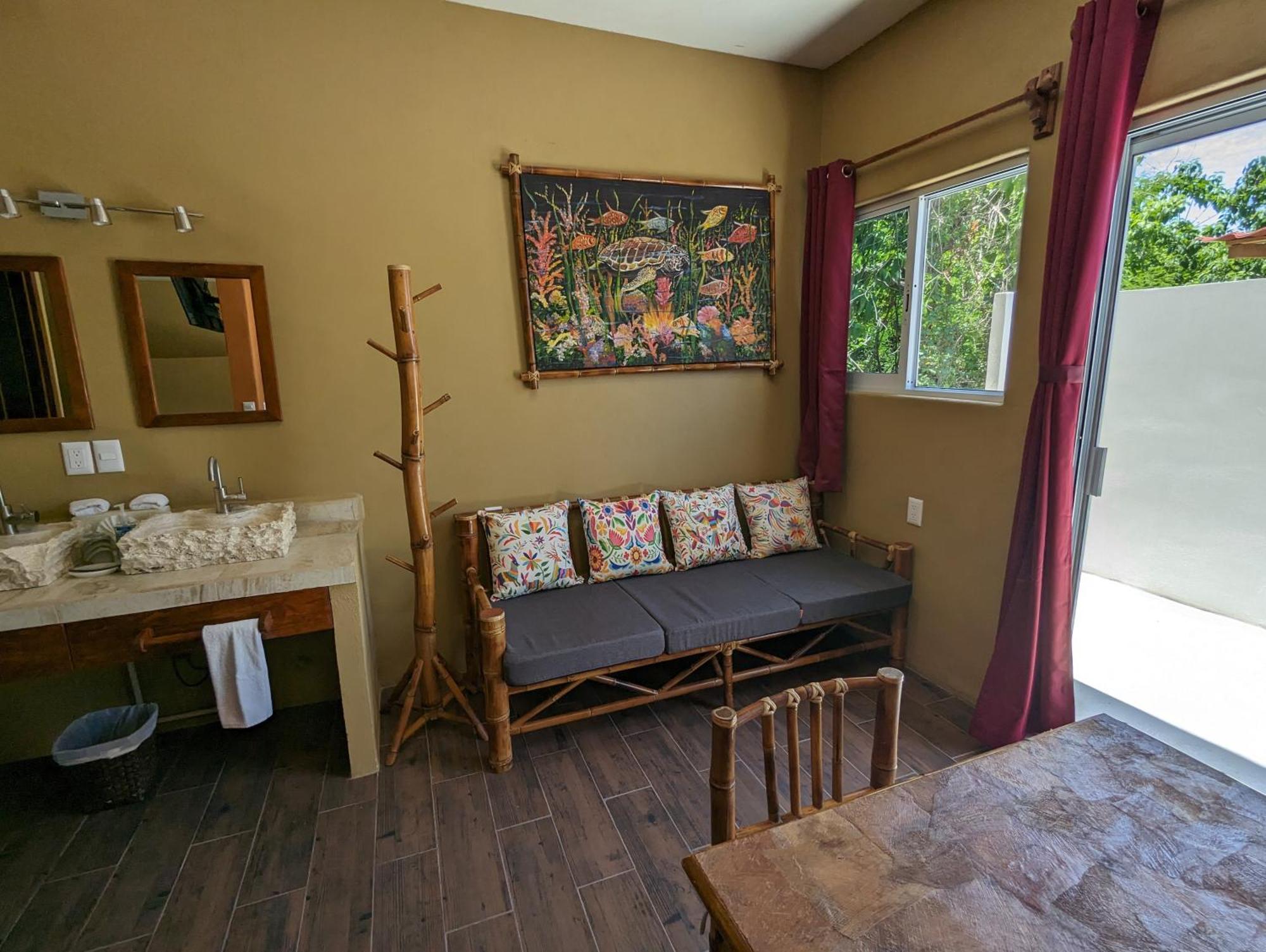 Casa Arcoiris Zihuatanejo B&B Esterno foto