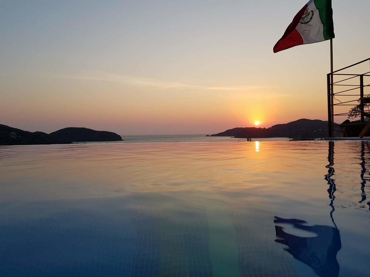 Casa Arcoiris Zihuatanejo B&B Esterno foto