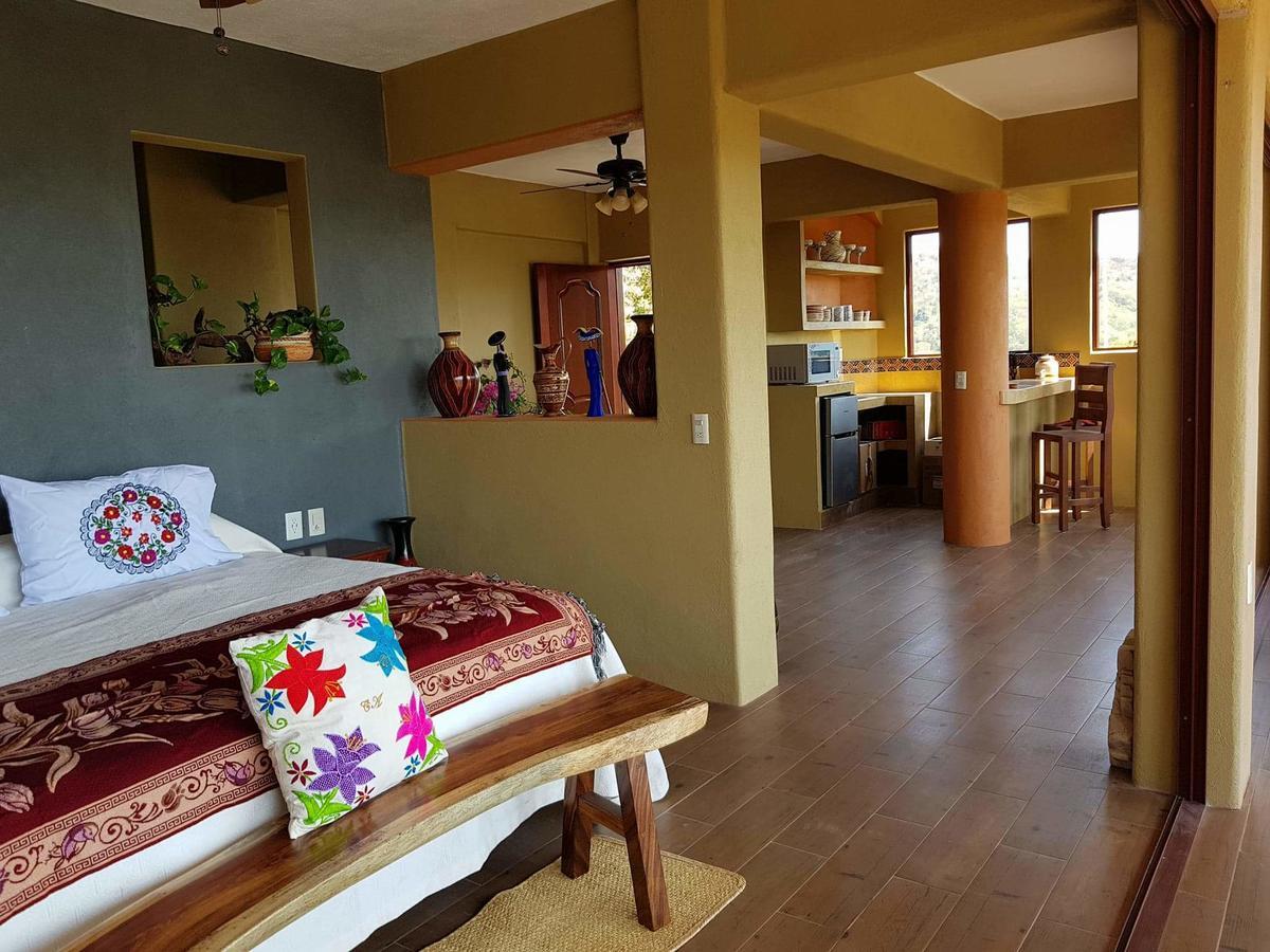 Casa Arcoiris Zihuatanejo B&B Esterno foto