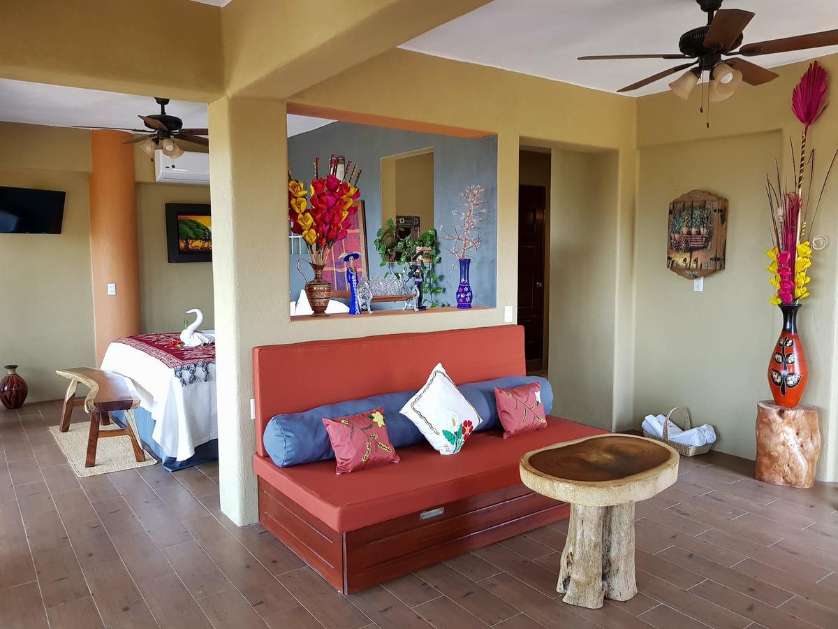 Casa Arcoiris Zihuatanejo B&B Esterno foto