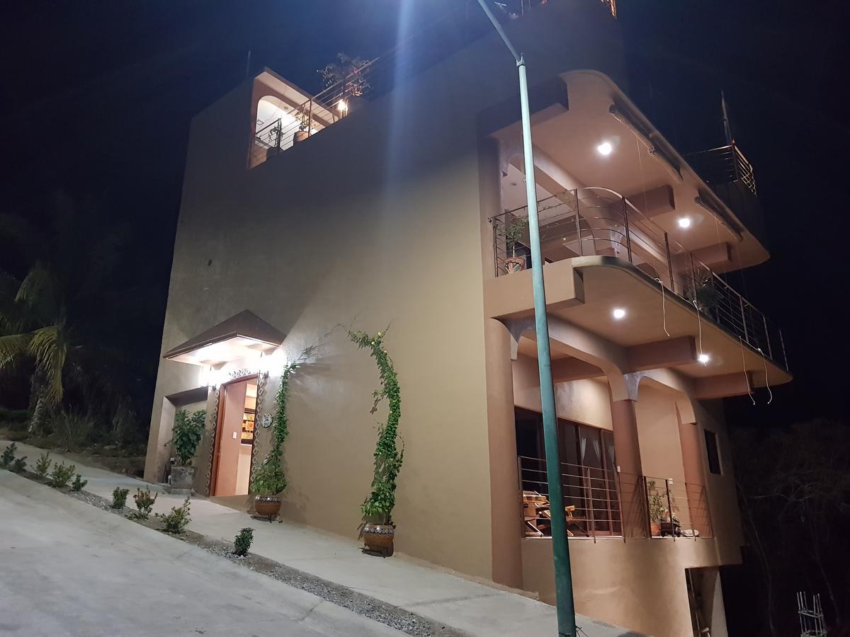 Casa Arcoiris Zihuatanejo B&B Esterno foto