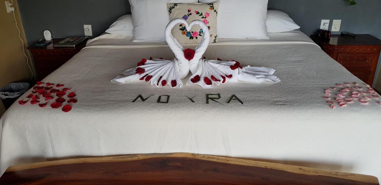 Casa Arcoiris Zihuatanejo B&B Esterno foto