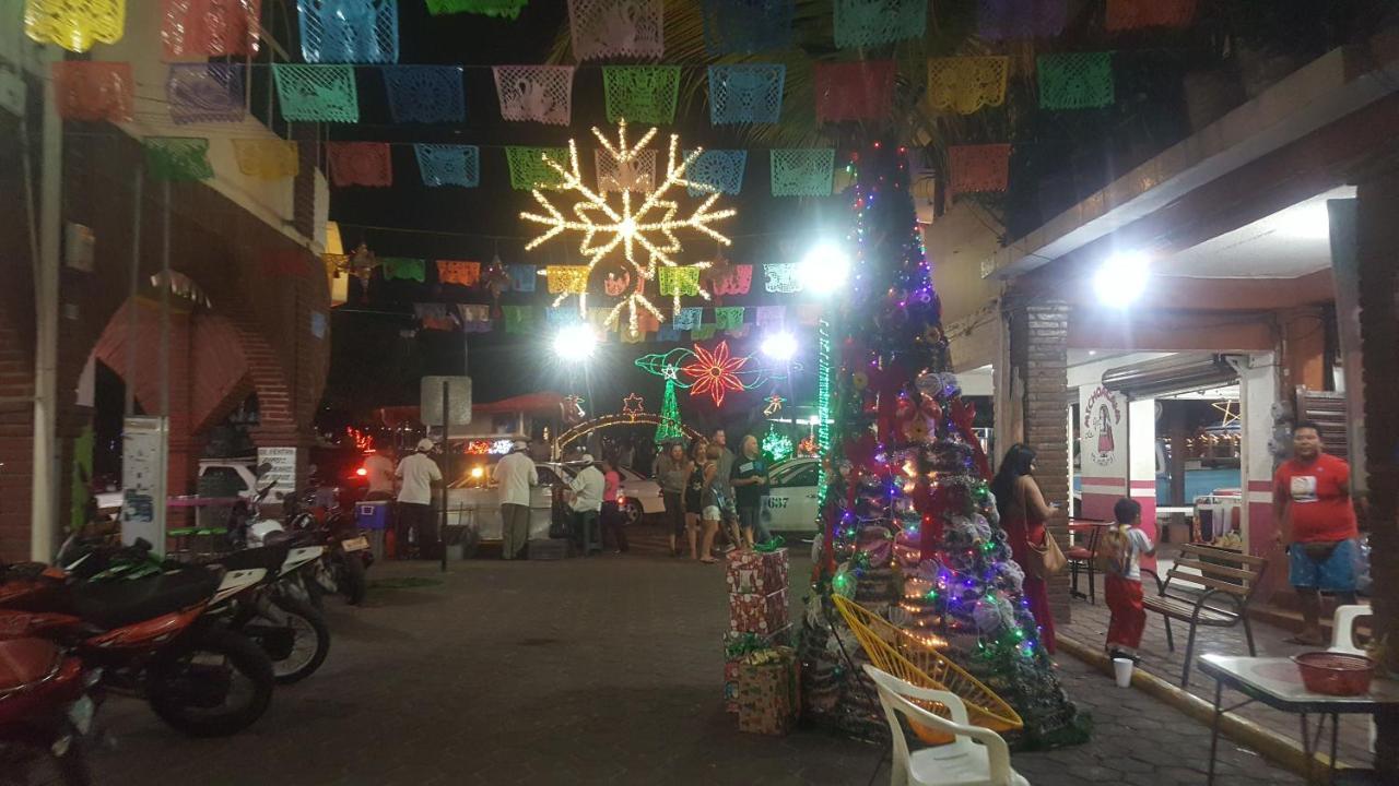 Casa Arcoiris Zihuatanejo B&B Esterno foto